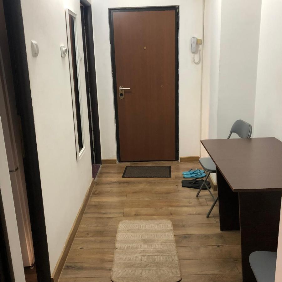 Jane House 2 Apartment Bukares Bagian luar foto